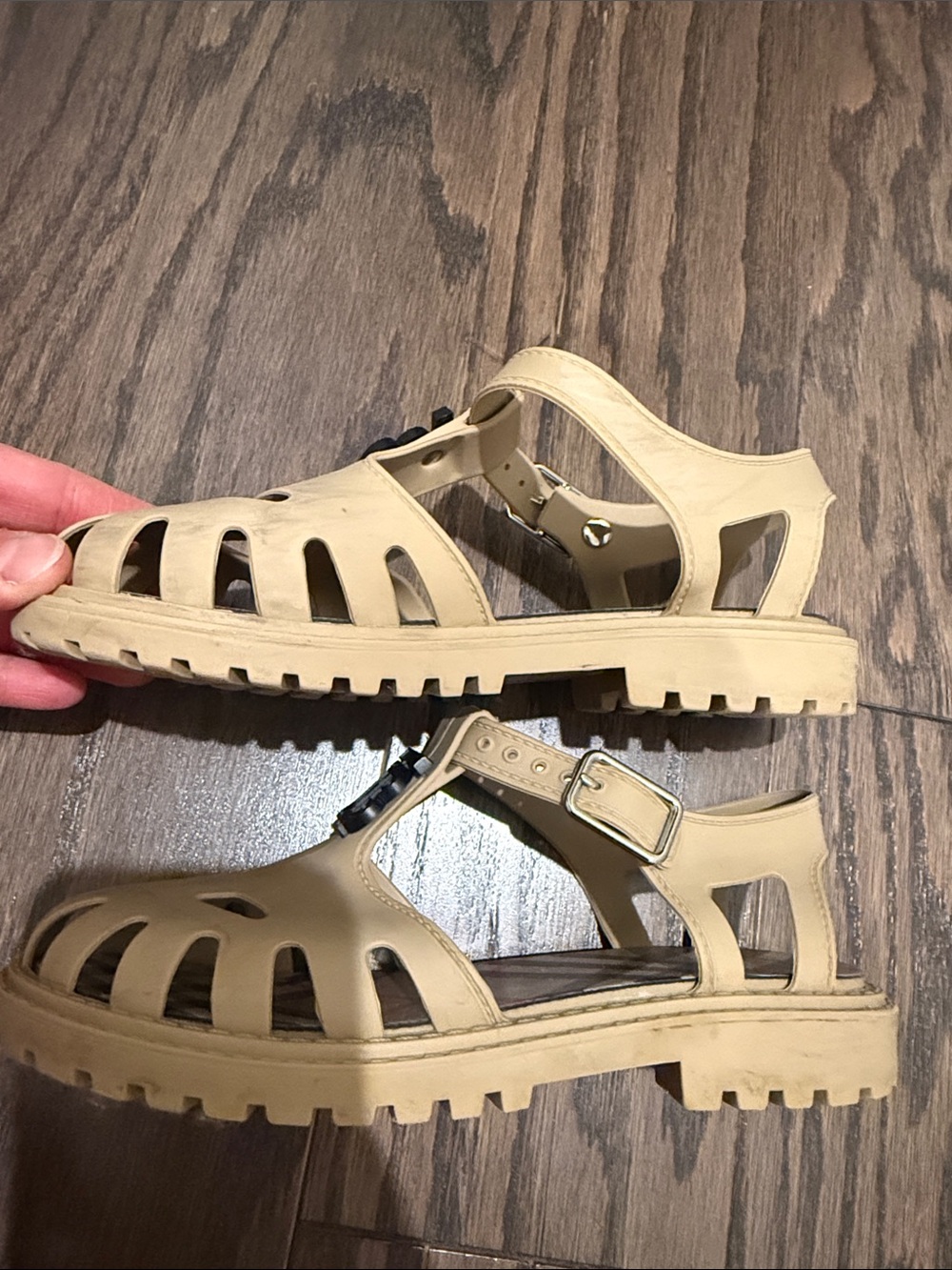 Burberry Beige Kids jelly Sandals with TB Logo - Picture 2 of 8